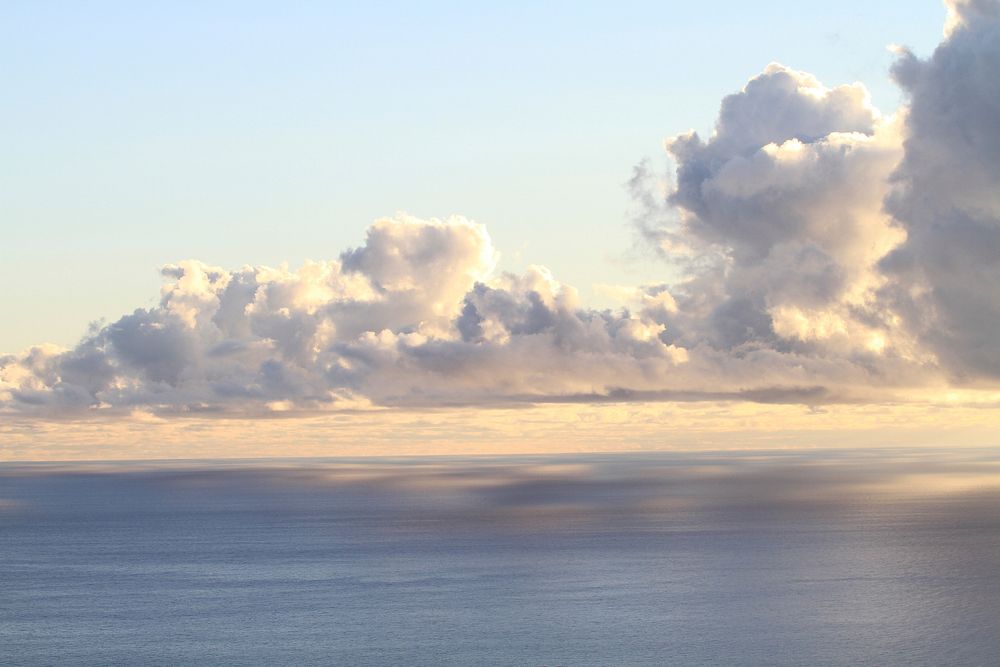 Summer sky and ocean. Free public domain CC0 photo.
