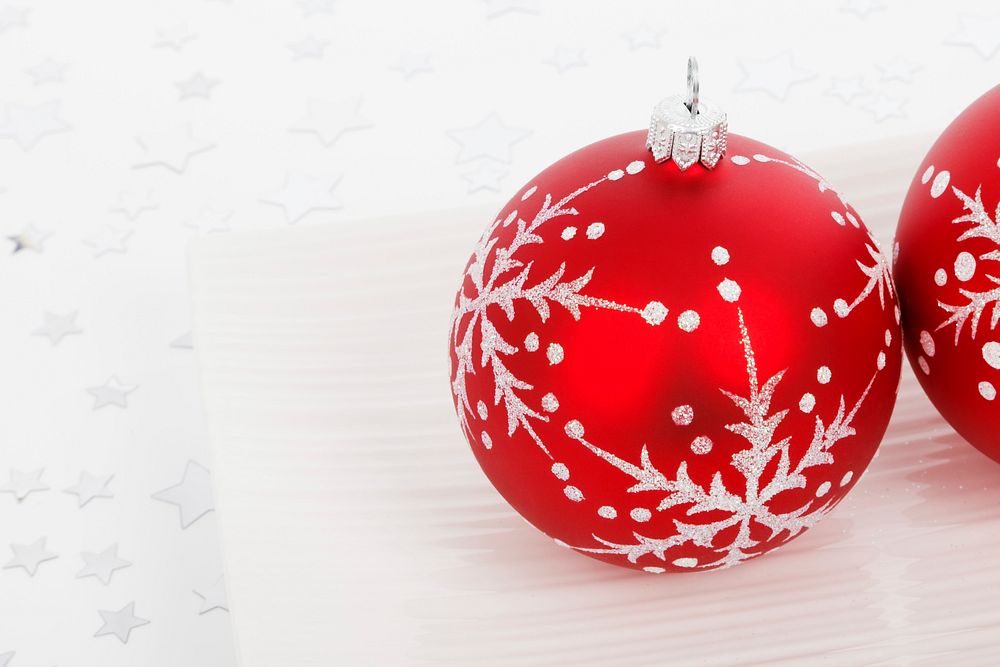 Closeup on red Christmas tree ornaments. Free public domain CC0 photo.