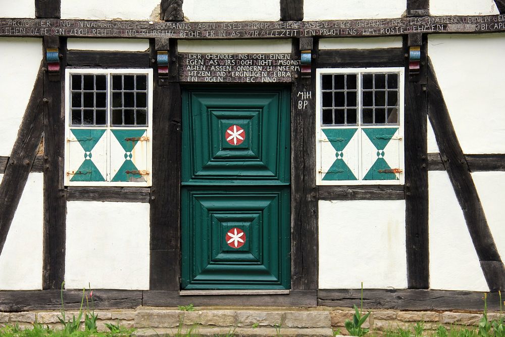 Green rustic door, architecture. Free public domain CC0 photo.