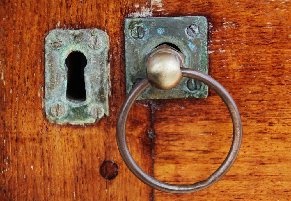 Brass door handle. Free public domain CC0 photo.