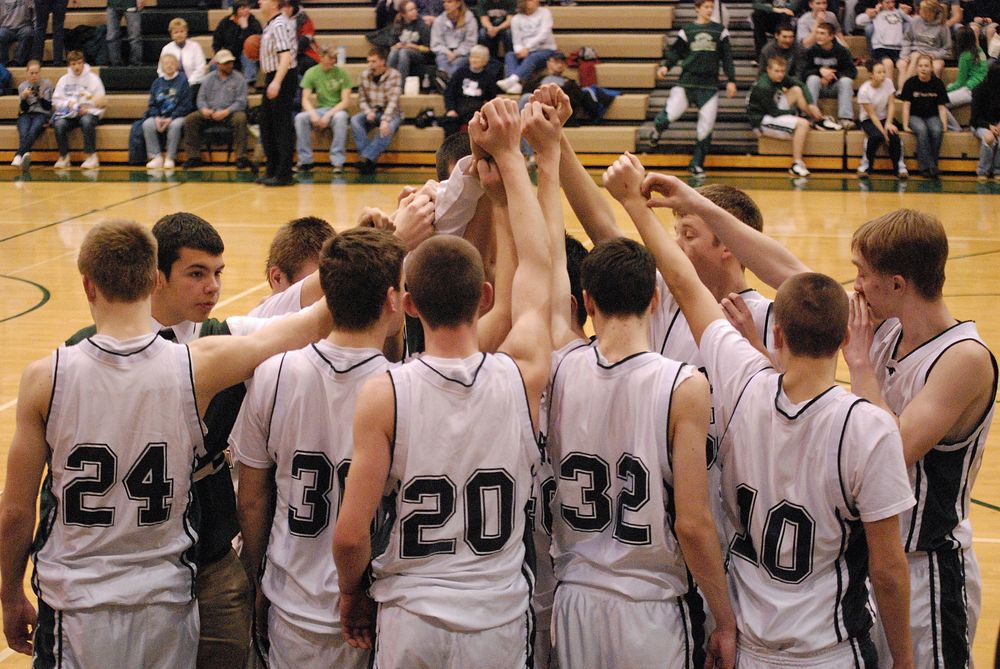 Coopersville Broncos basketball team, Michigan, | Free Photo - rawpixel