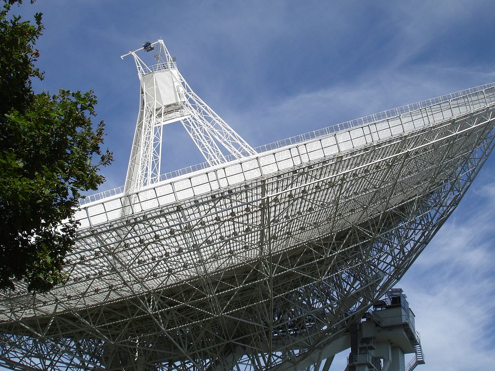 Satellite dish for space technolgy. Free public domain CC0 image.