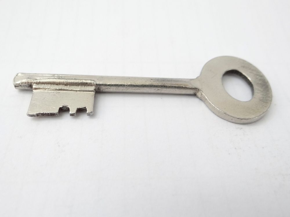 Vintage key. Free public domain CC0 image.