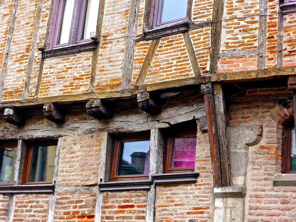 Window, brick wall. Free public domain CC0 image.