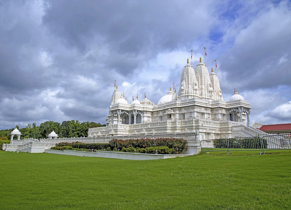 White Hindu temple architecture, Atlanta, Georgia. Free public domain CC0 image.