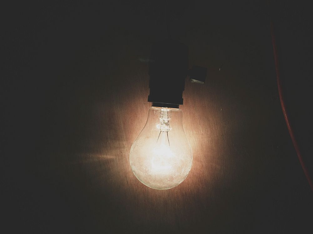Closeup vintage light bulb. Free public domain CC0 photo.