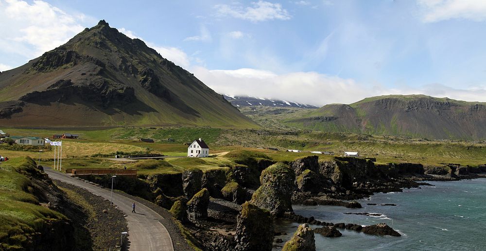 Iceland countryside mountain landscape. Free public domain CC0 image.