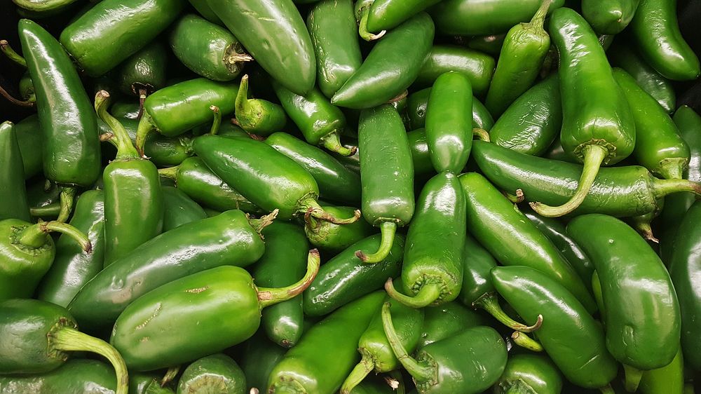 Raw green chili. Free public domain CC0 photo