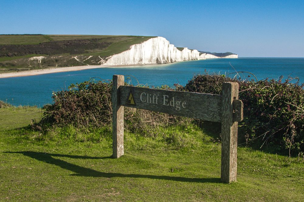 Cliff edge sign, England. Free public domain CC0 photo.