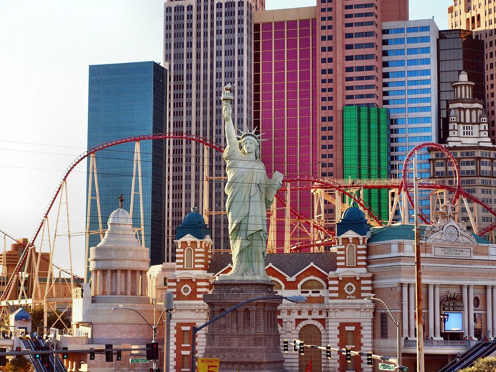 Lady of Liberty statue in Las Vegas, USA. Free public domain CC0 photo.