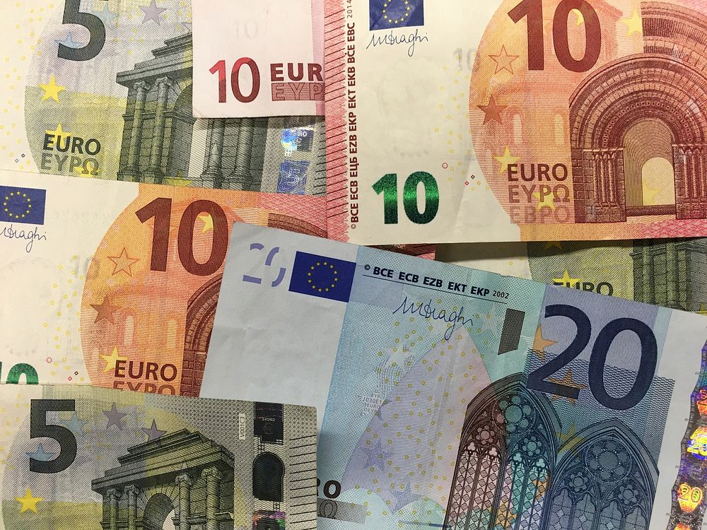 Euro banknotes, money & banking. Free public domain CC0 image.