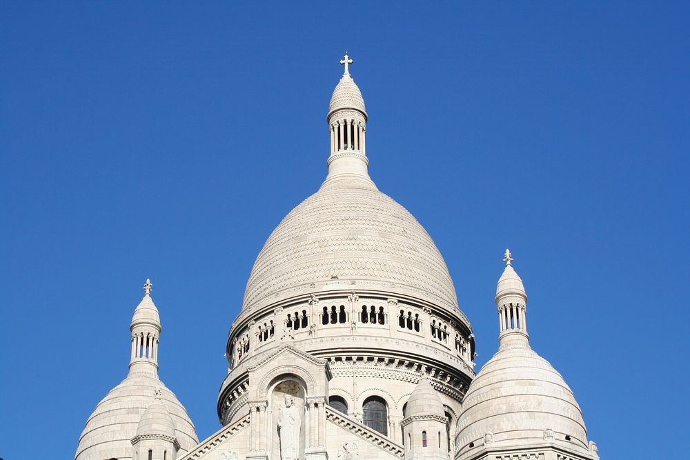 Basilica of the Sacred Heart, Montmartre, Paris, France. Free public domain CC0 image.