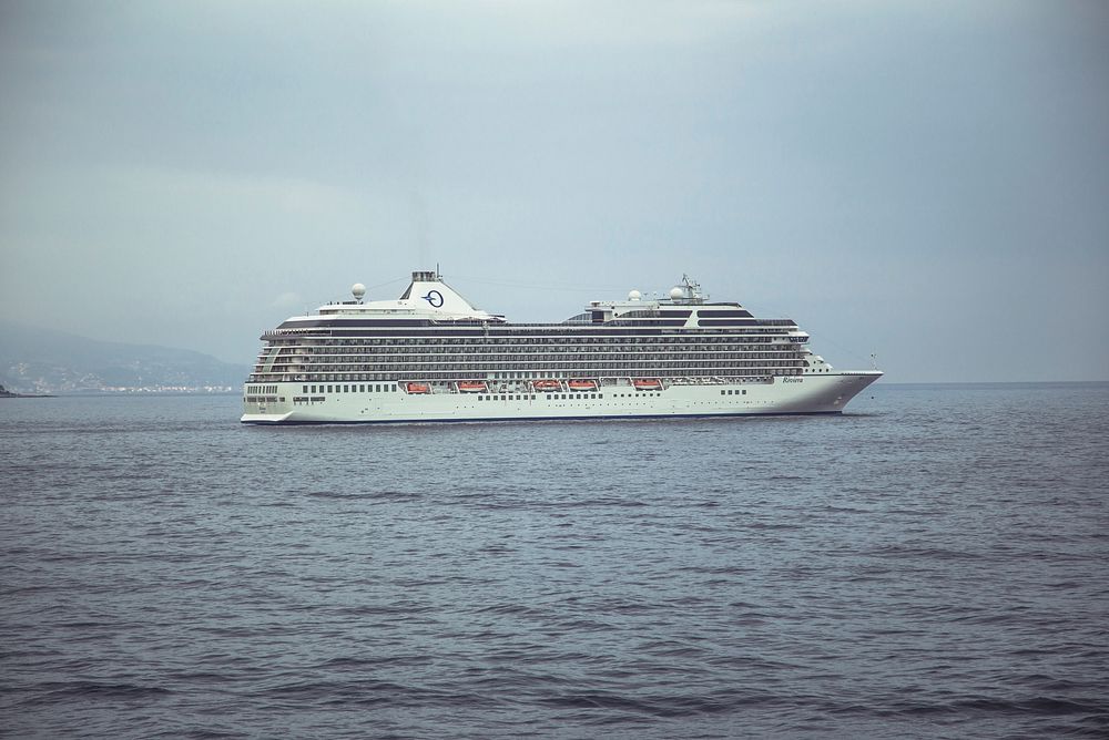 Cruise ship. Free public domain CC0 photo.
