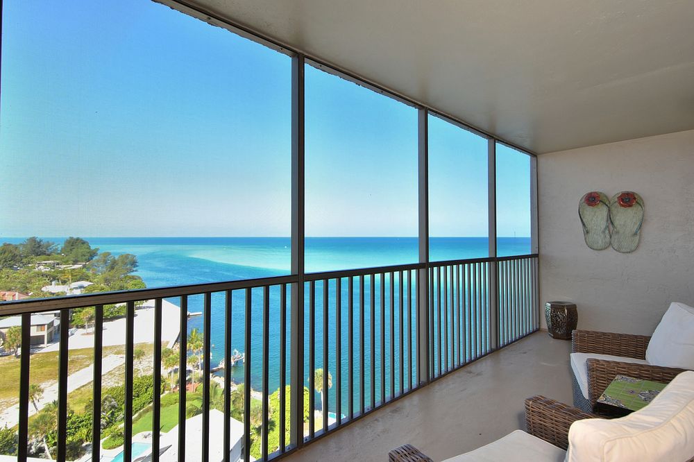 Beautiful beach view room model. Free public domain CC0 photo.