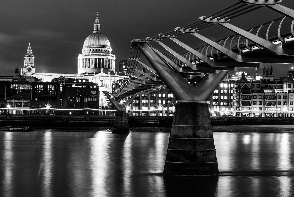 St Paul's cathedral. Free public domain CC0 image.