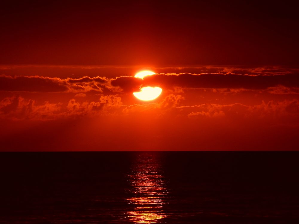 Beautiful red sunset scenery photography. Free public domain CC0 image.