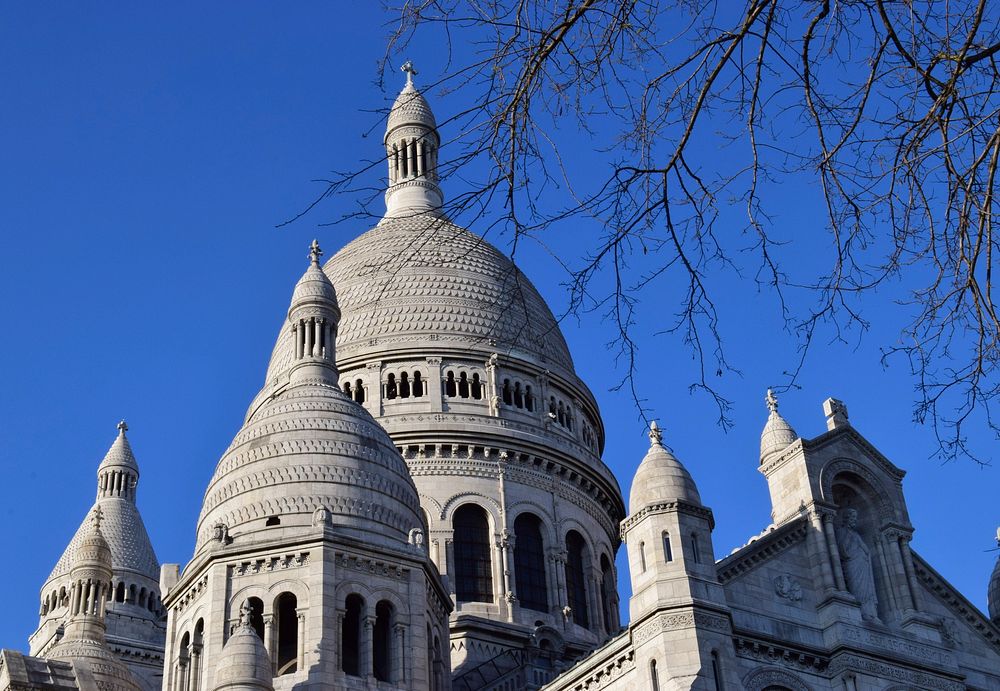 Basilica of the Sacred Heart of Paris, historical architecture. Free public domain CC0 image.