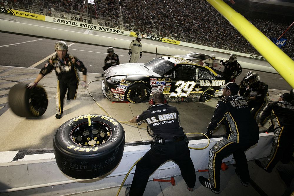 2009 Sharpie 500 Sprint Cup race at Bristol Motor Speedway, Tennessee, USA, Aug. 22, 2009.