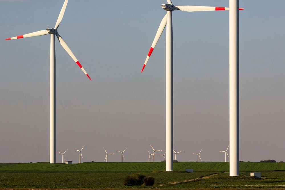 Alternative energy generator windmills. Free public domain CC0 image.