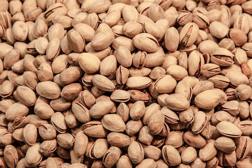 Pistachio nuts. Free public domain CC0 image