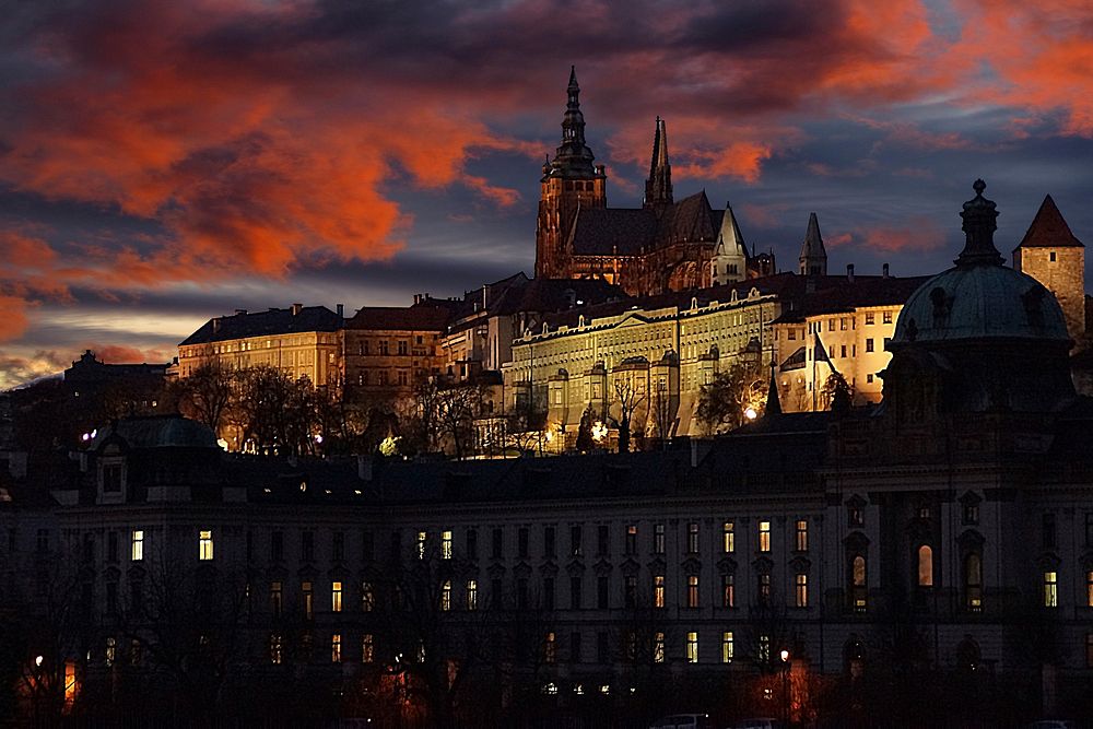 Prague Castle during sunset beautiful sunset. Free public domain CC0 image.
