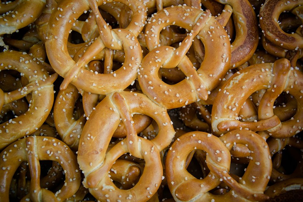 Original pretzel. Free public domain CC0 photo