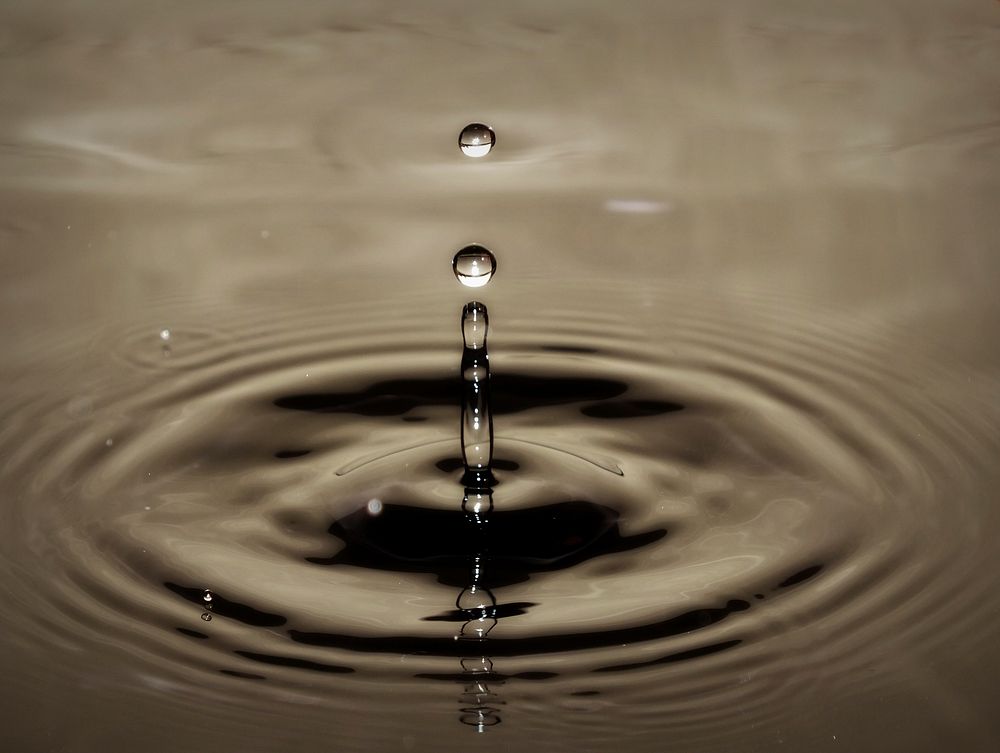 Waterdrop. Free public domain CC0 image.