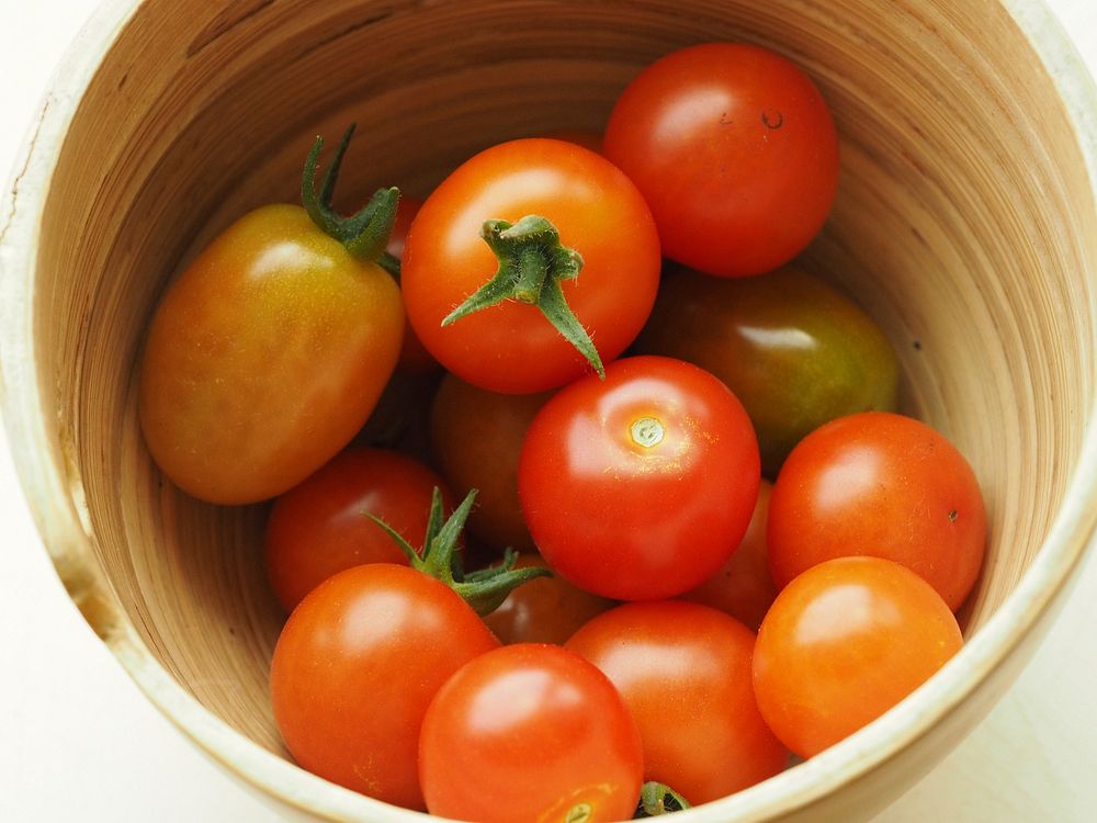 Tomatoes, vegetables. Free public domain CC0 image