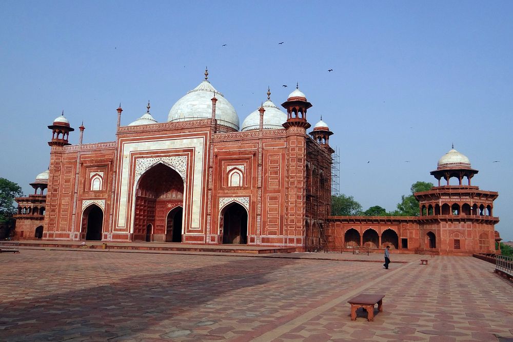 Taj Mahal Mosque, India. Free public domain CC0 photo.