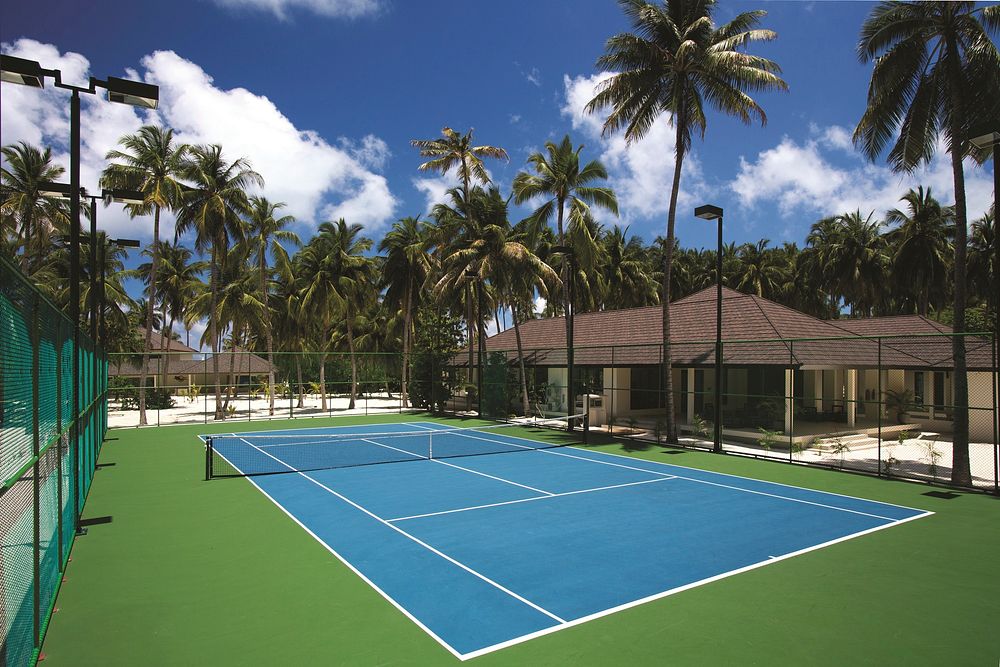Empty blue tennis court. Free public domain CC0 photo