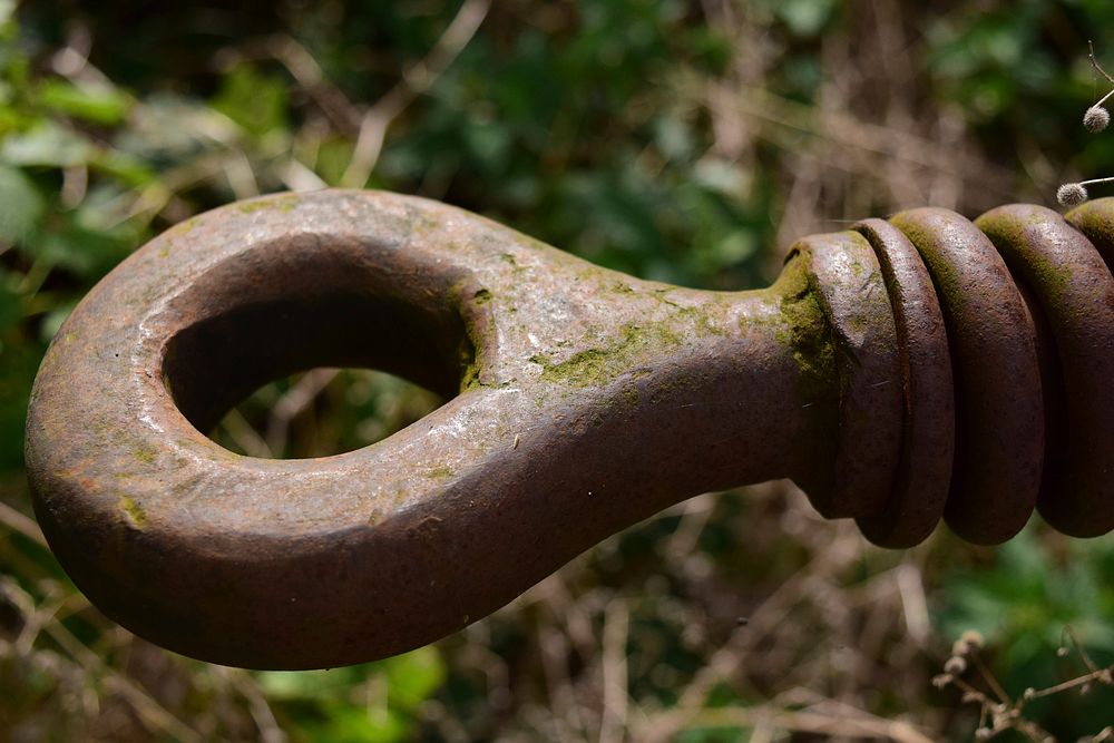 Metal hitch ring. Free public domain CC0 photo.