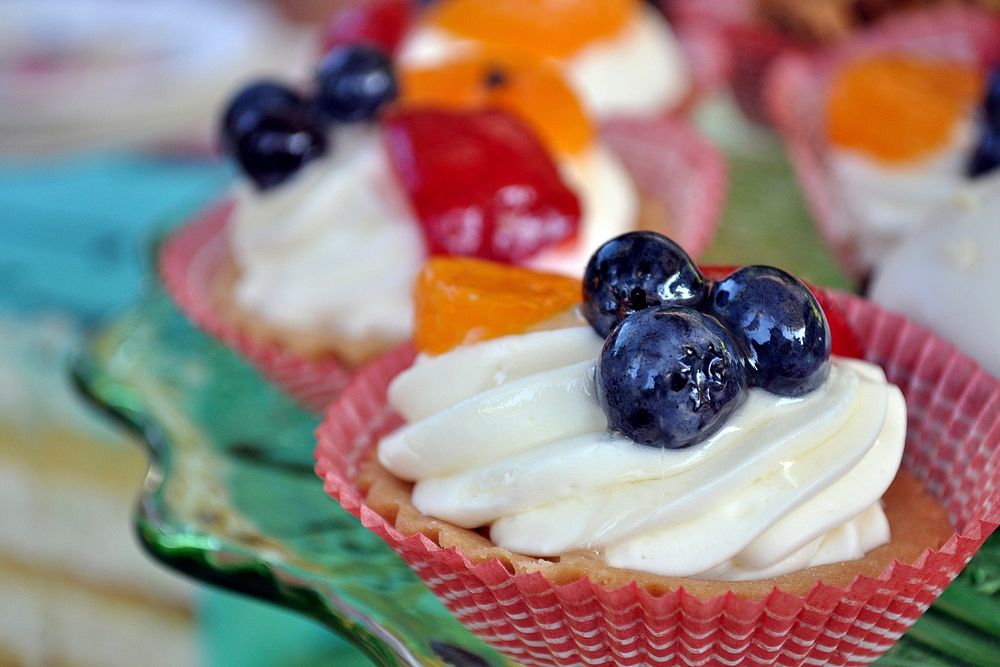 Fruity cupcakes. Free public domain CC0 photo.