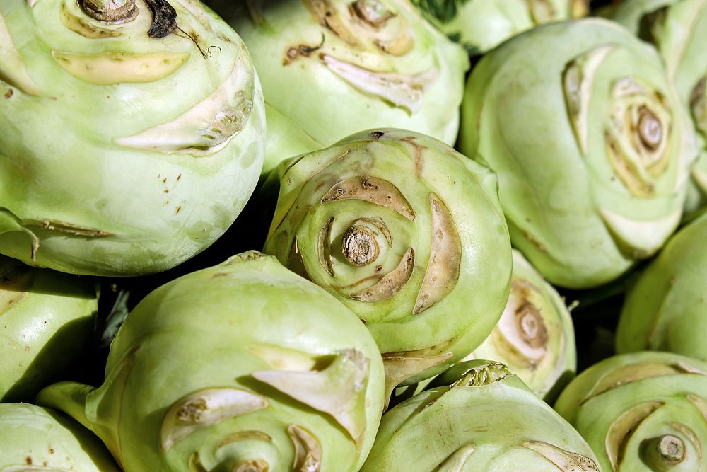 Green cabbage, vegetables, kholrabi, close up shot, free public domain CC0 photo.