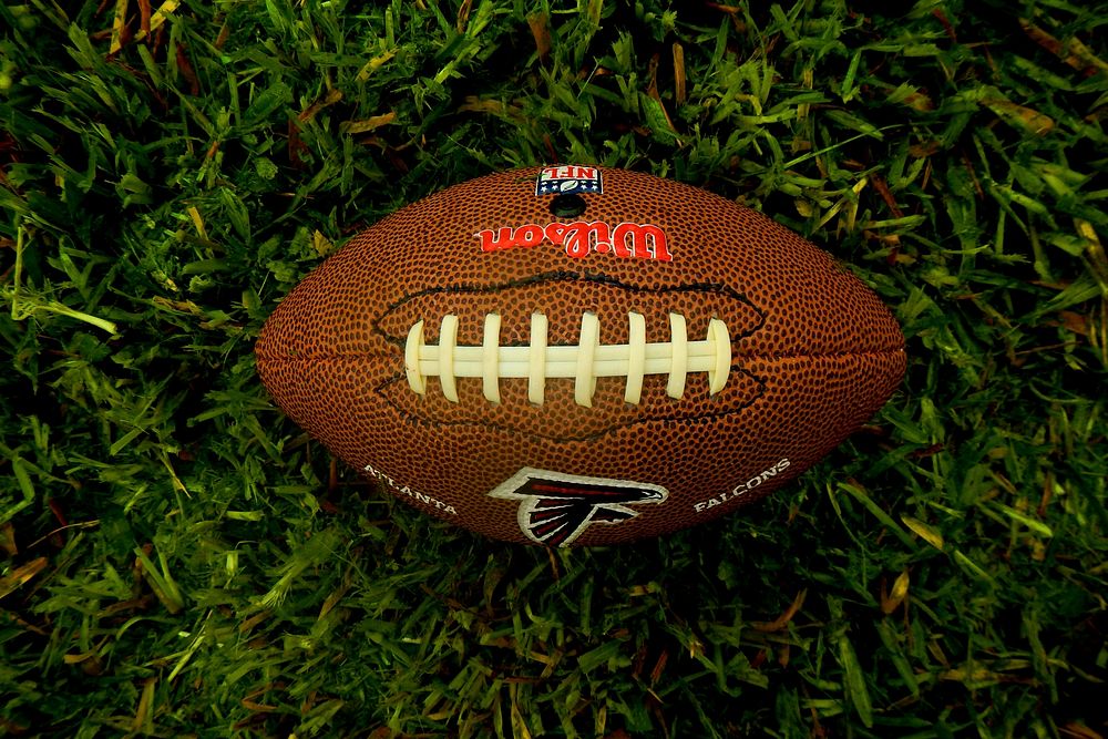 Atlanta Falcons  Nfl football art, Nfl football wallpaper, Nfl team colors