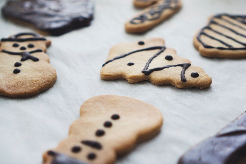 Christmas gingerbread cookies. Free public domain CC0 photo.