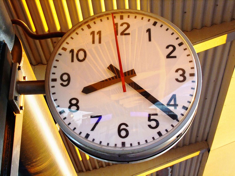 Free analog clock hanging public domain CC0 photo