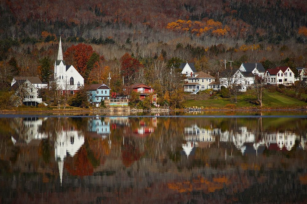 Free coastal town landscape, Norway, public domain travel CC0 image.