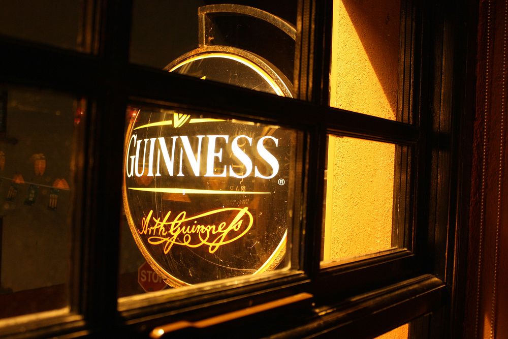 Guinness pubsign, location unknown, date unknown