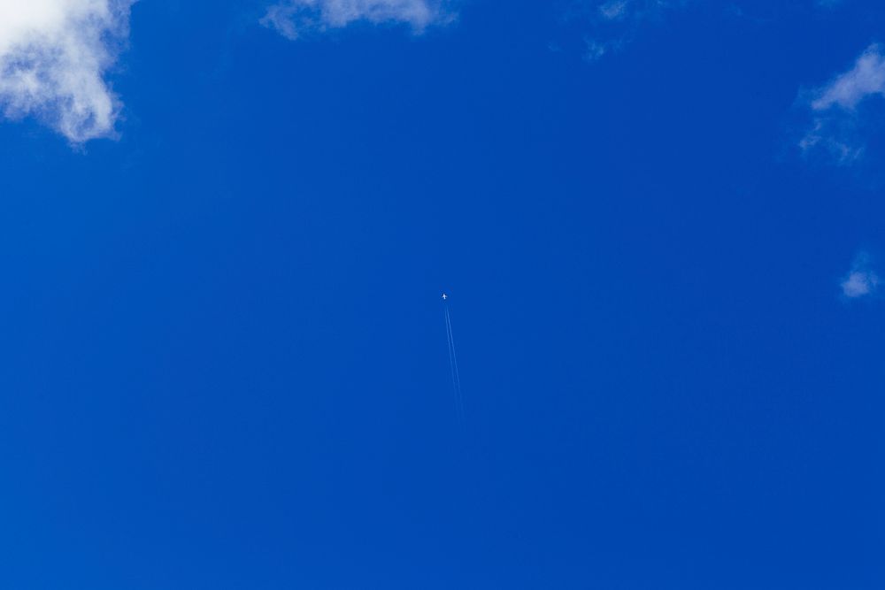 Blue sky background, free public domain CC0 image.