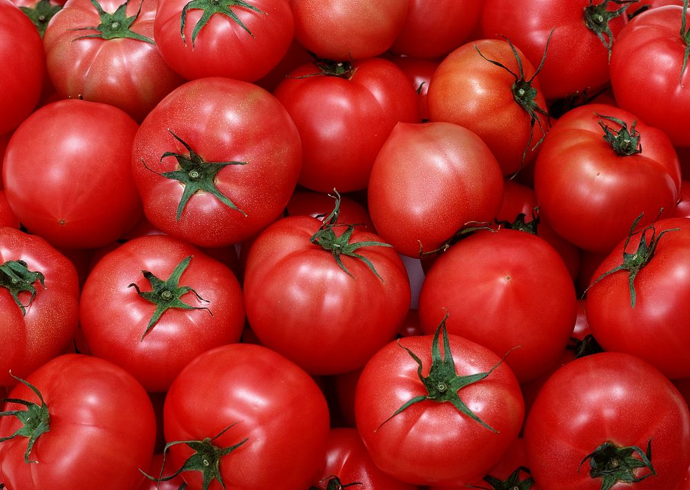 Free tomatoes image, public domain CC0 photo.