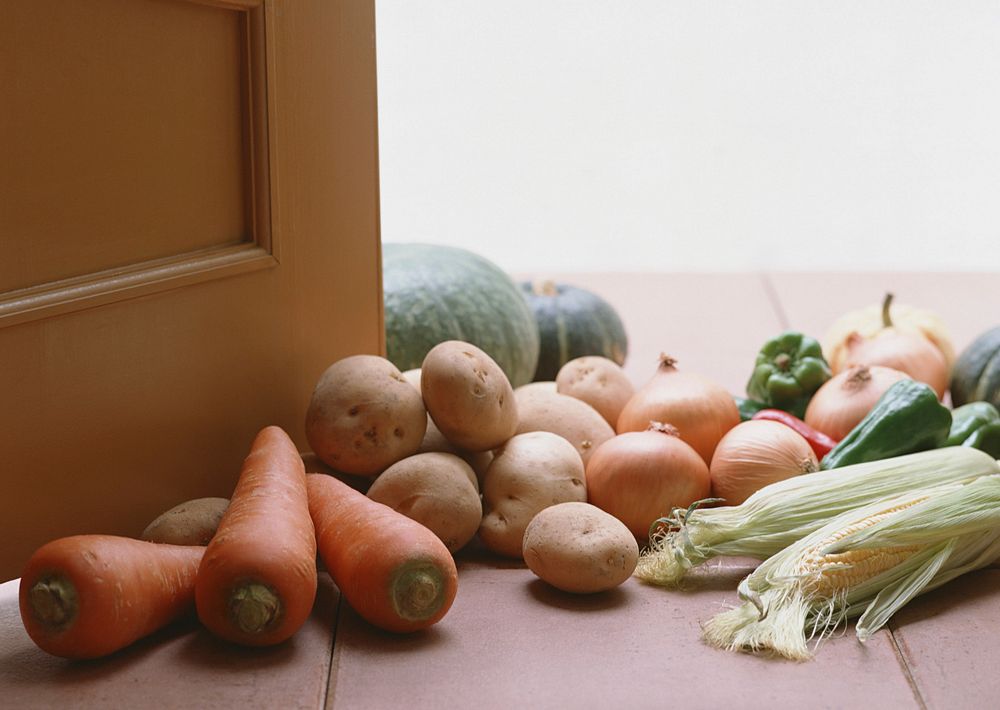 Free organic food background vegetables on kitchen floor image, public domain CC0 photo