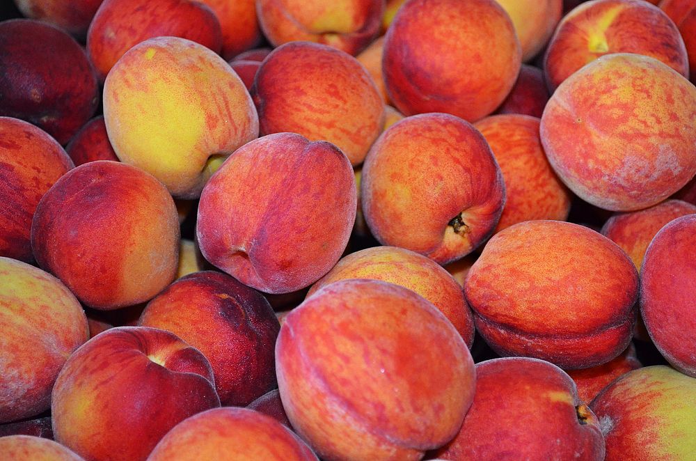 Free peach image, public domain fruit CC0 photo