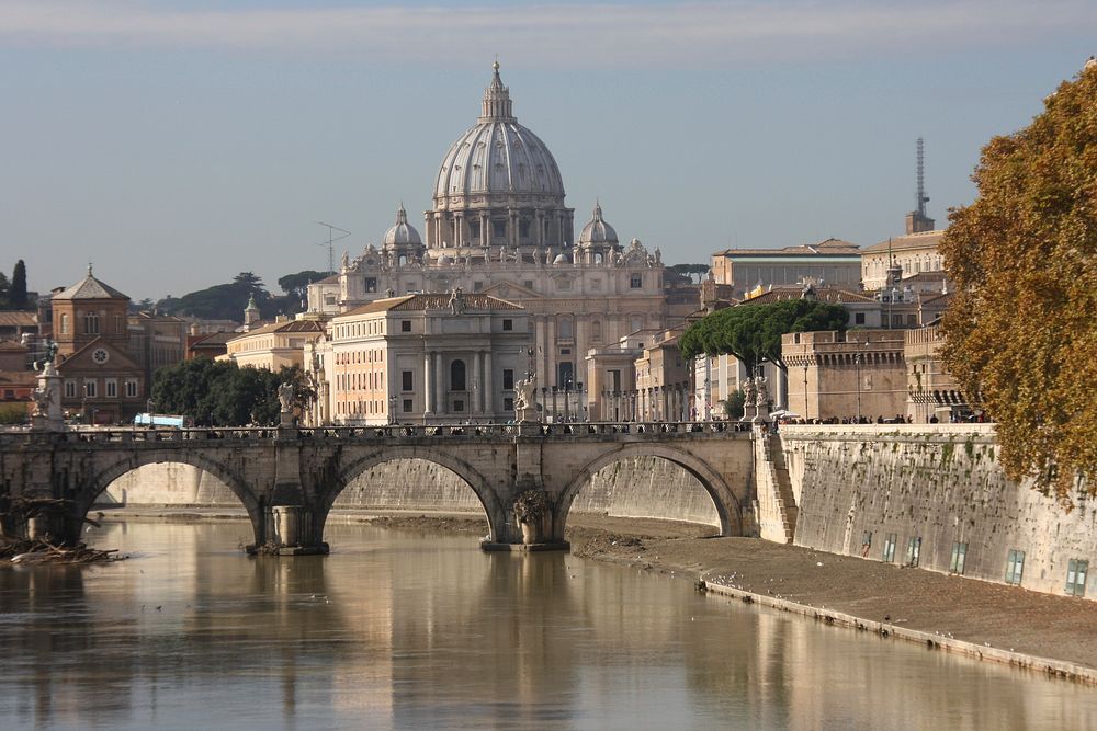 Free St. Peter's Basilica image, public domain architecture CC0 photo.