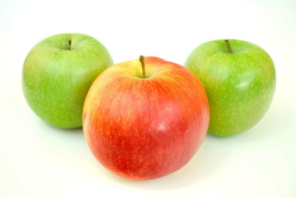 Free close up fresh green and red apples image, public domain fruit CC0 photo.