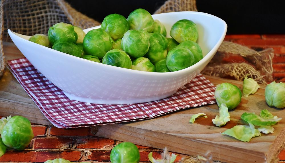 Free Brussels sprouts in white bowl photo, public domain CC0 photo