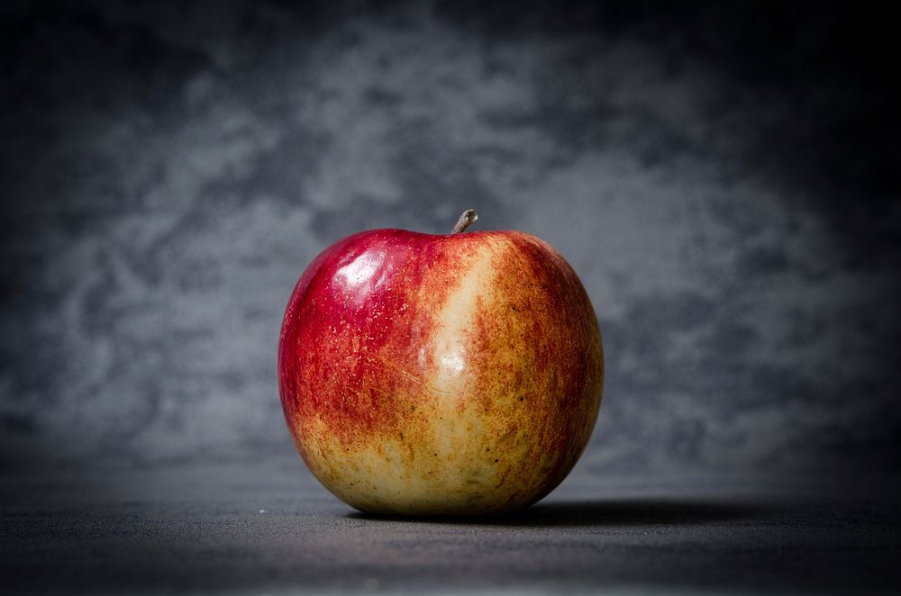 Free apple image, public domain fruit CC0 photo.