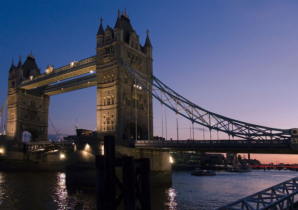 Free Tower Bridge in London image, public domain CC0 photo.