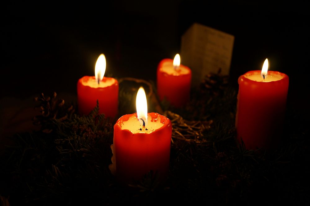 Free Christmas candles image, public domain holiday CC0 photo.