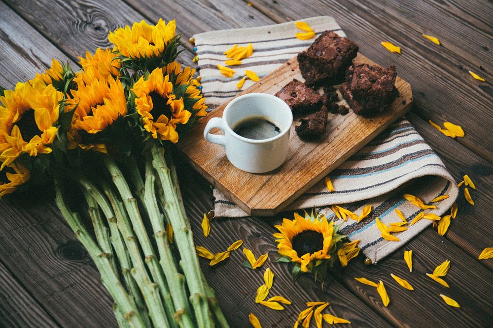 Free brownies, coffee, sunflowers, wooden tray photo, public domain food CC0 image.