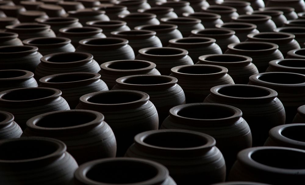 Free many clay pots public domain CC0 photo.